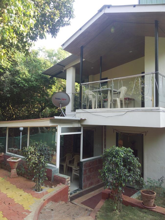 马哈巴莱斯赫瓦尔Shindola Residency住宿加早餐旅馆 外观 照片